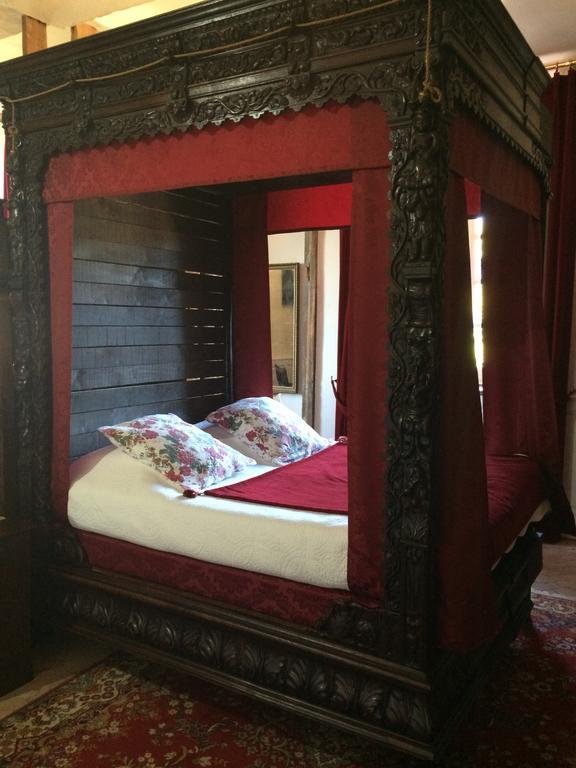 Bed and Breakfast Chateau De Fleury La Foret Igoville Экстерьер фото