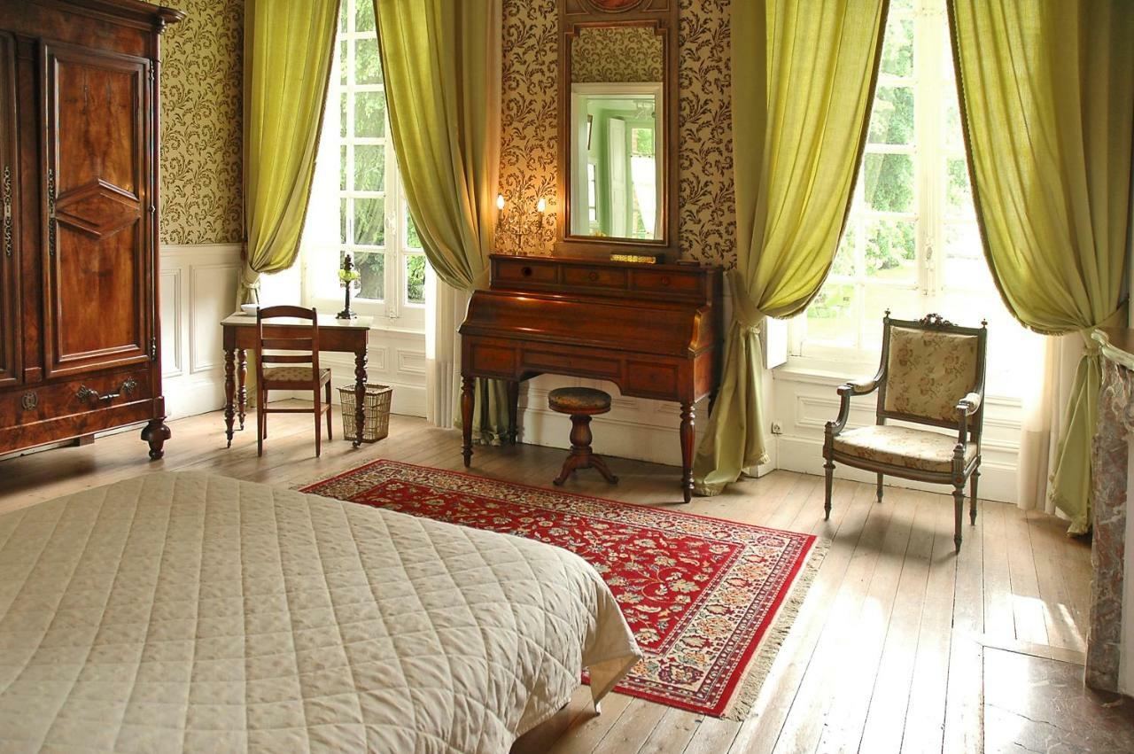 Bed and Breakfast Chateau De Fleury La Foret Igoville Экстерьер фото