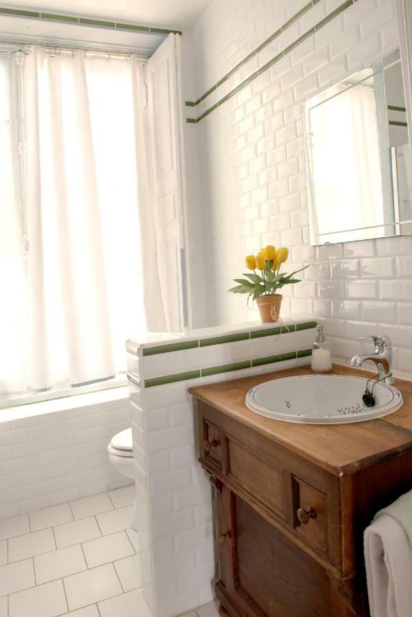 Bed and Breakfast Chateau De Fleury La Foret Igoville Экстерьер фото